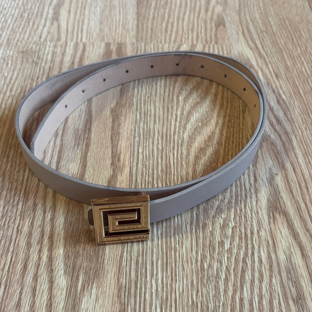 Cream Belt with Gold Buckle Women’s